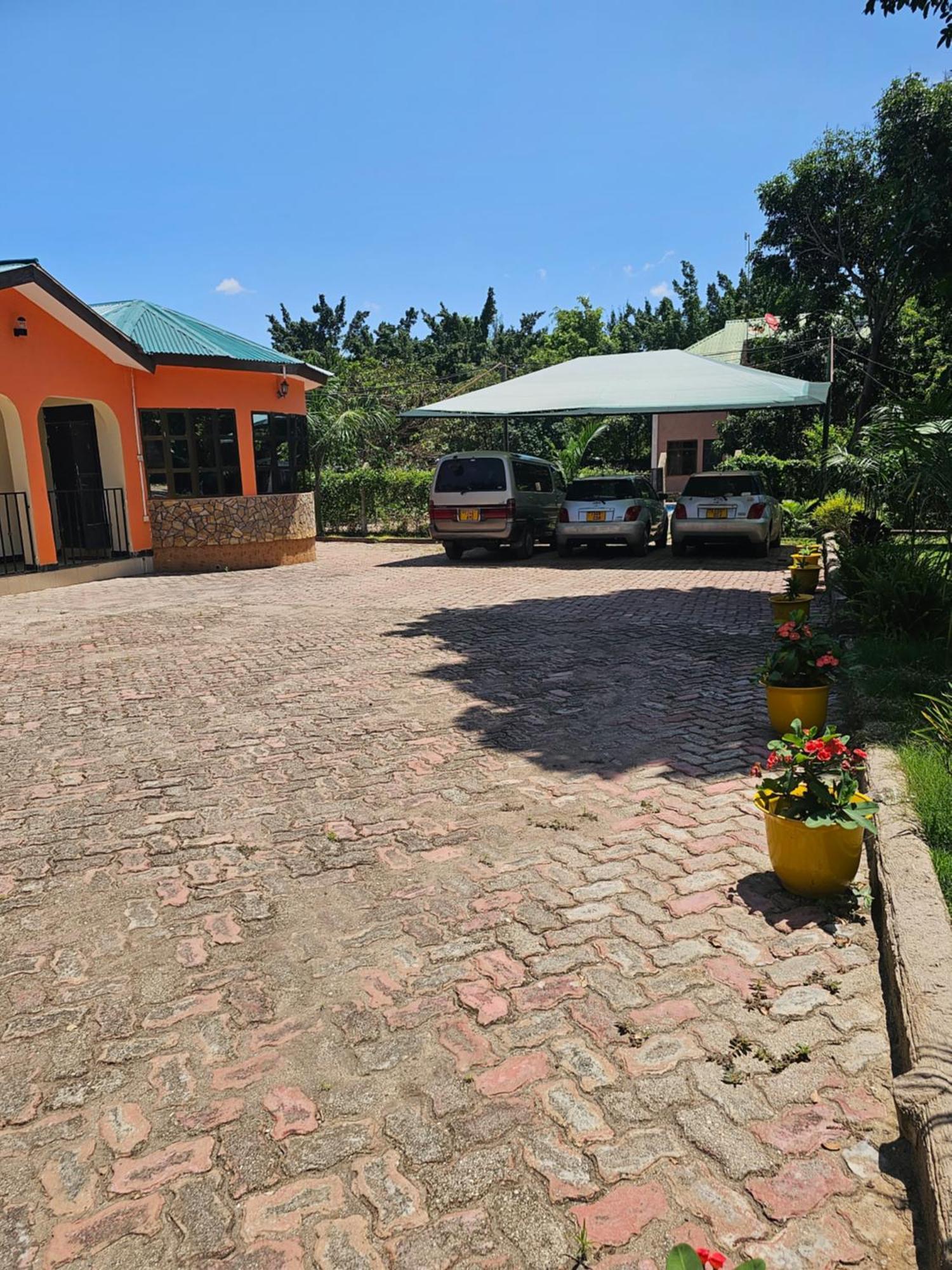 B-More Comfort Stay Boma la Ngombe Exteriér fotografie