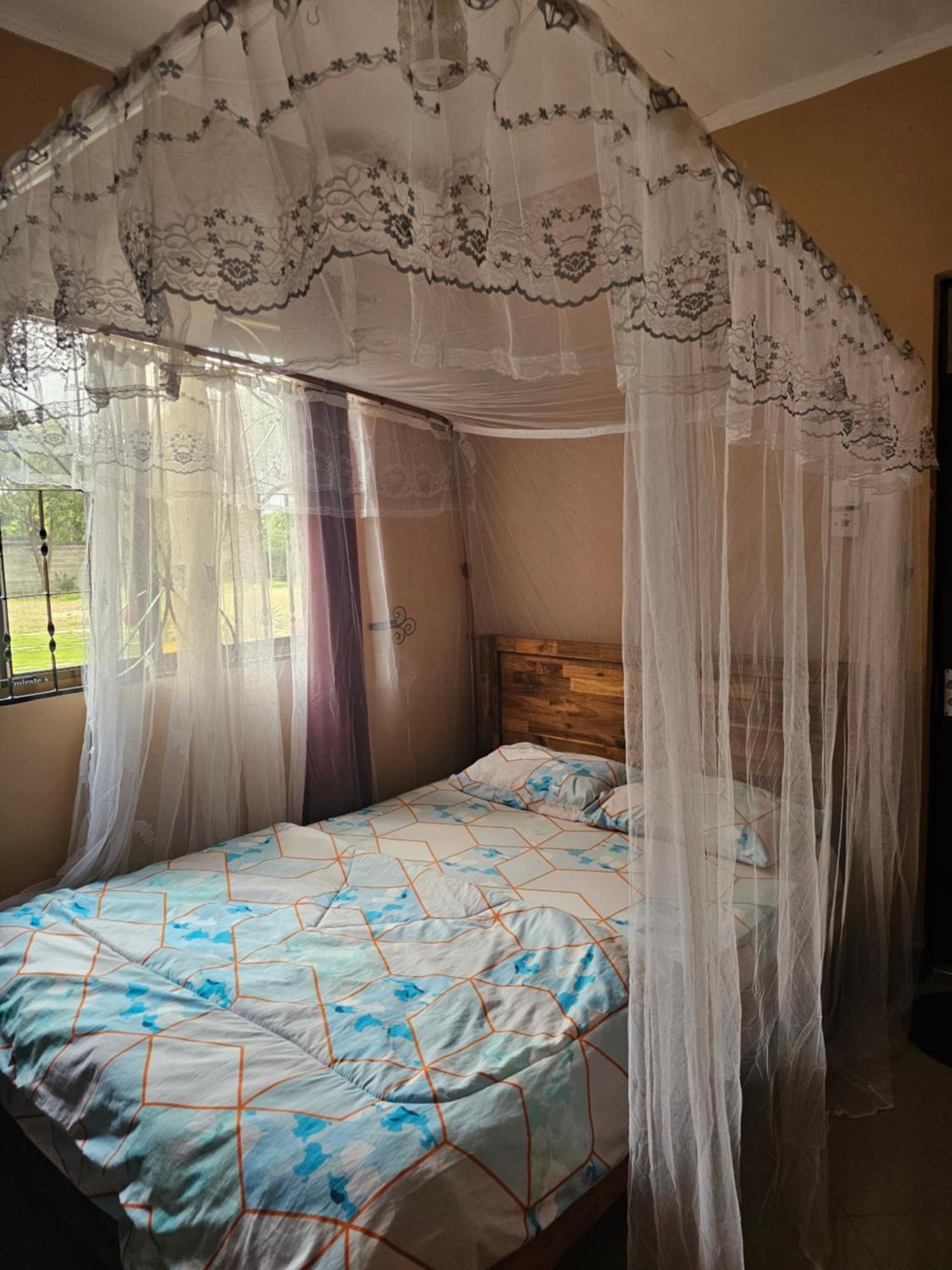 B-More Comfort Stay Boma la Ngombe Exteriér fotografie