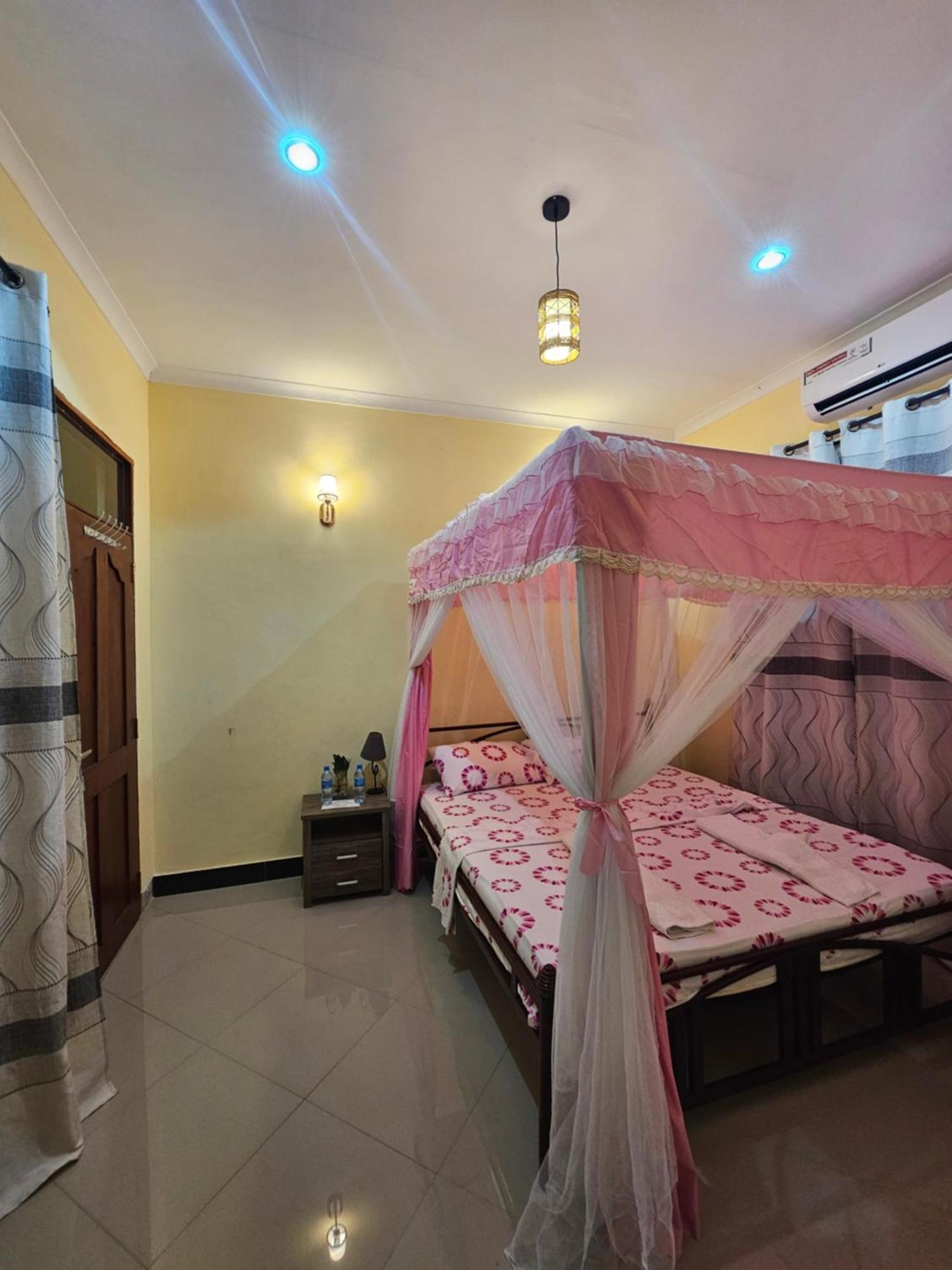 B-More Comfort Stay Boma la Ngombe Exteriér fotografie